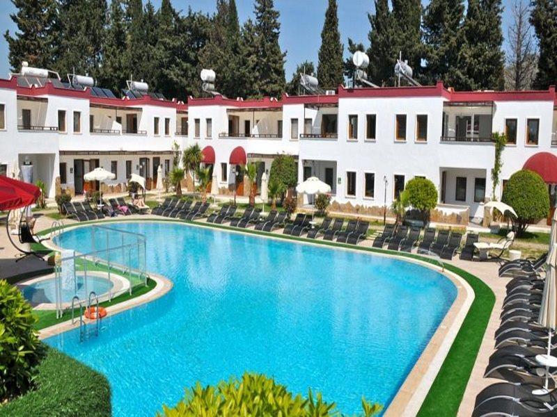 Cherry Apartments Тургутрейс Экстерьер фото